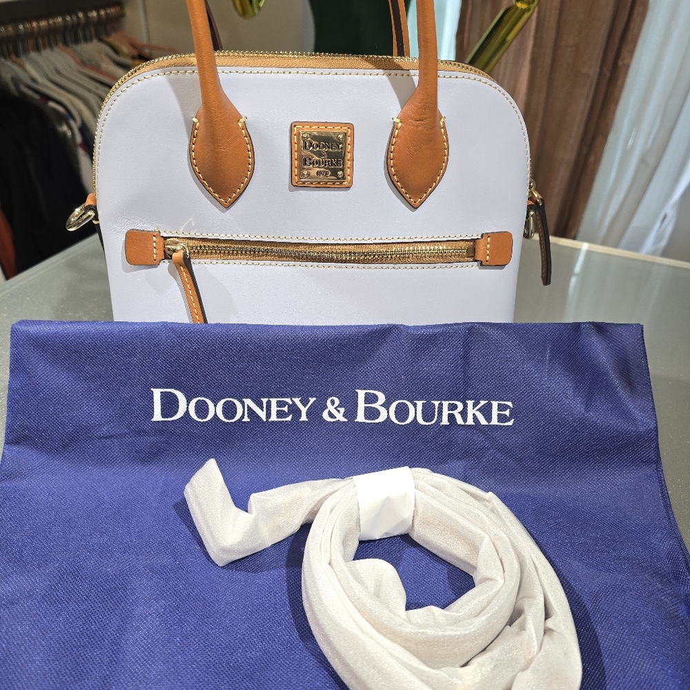 NWOT Dooney & Bourke Pale Blue Women's Bag 10in×9in×4in